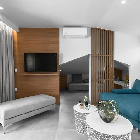 Pola's Loft