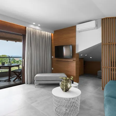 Pola's Loft Ierissos