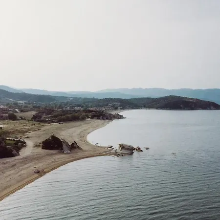 Pola's Loft Apartamento Ierissos