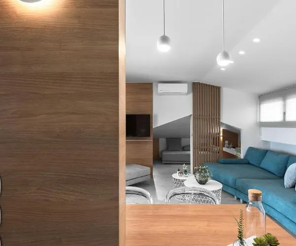 Pola's Loft * 伊里斯斯