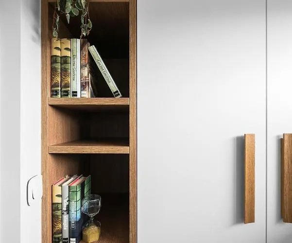 Pola's Loft * 伊里斯斯